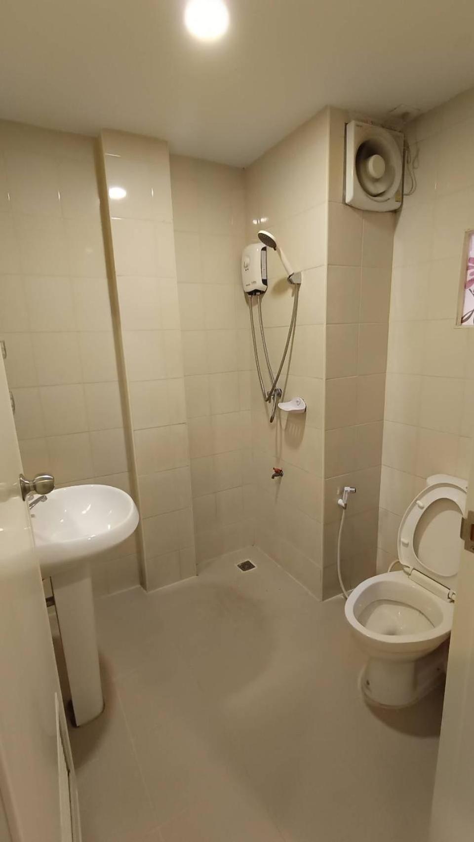 Hotel Ban Mae Boonthong Lampang Esterno foto