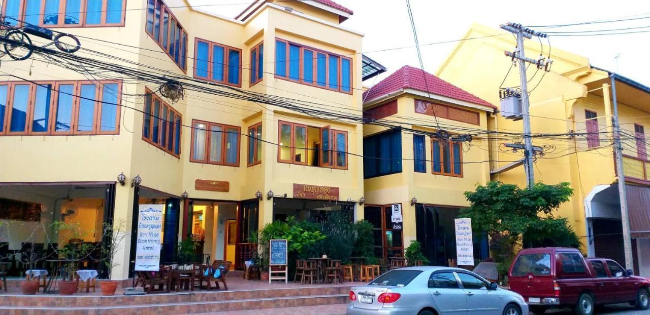 Hotel Ban Mae Boonthong Lampang Esterno foto