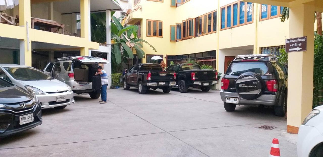 Hotel Ban Mae Boonthong Lampang Esterno foto